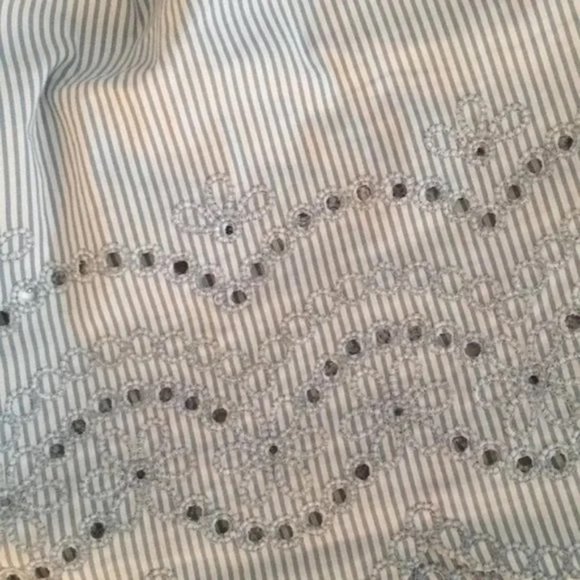 BCBGMaxAzria Woven Top - Picture 4 of 6